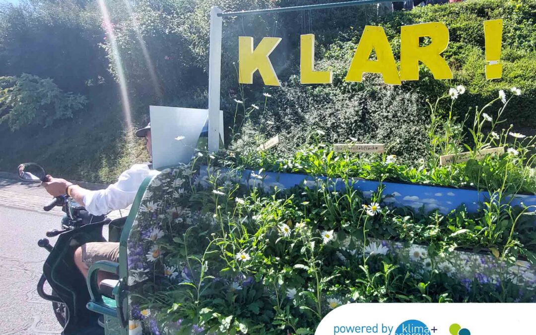 KLAR!s setzen Zeichen für Artenvielfalt beim Blumenkorso in Pöllauberg vor über 5000 Zuschauern